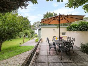 Lain-lain 4 The Roost