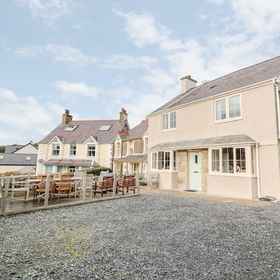 Primary image 1 Castell, Gwynedd Hotels