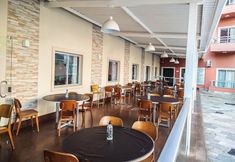 その他 7 Frente ao Parque da Lagoa Quente, Apto particular com varanda e vista piscinas, com tela de proteção