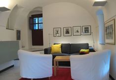 Others 5 La Scala Within a Stunning 13th Century Setting