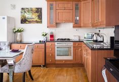 Others 5 Designer 2-bed 2-bath Behind Selfridges