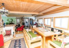 Others 2 Luxury Green Oasis Villa With Pool!