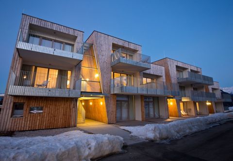 Others Apartment With Balcony or Terrace