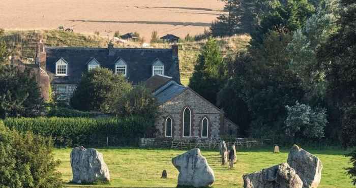 Khác Silbury House