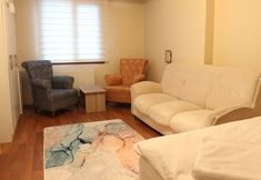 Others 3 Zen Suit Otel