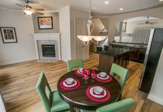 Others 5 Stylish 3 bedroom Town Home at shops at