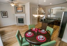 Others 5 Stylish 3 bedroom Town Home at shops at