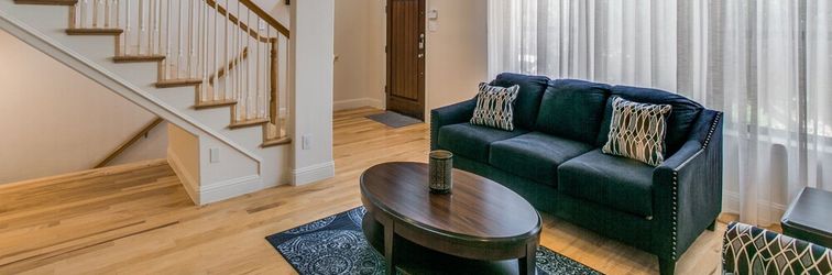 Others Stylish 3 bedroom Town Home at shops at