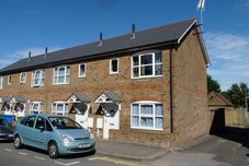 Lain-lain 2-bedroom House Near Town With Superfast Wi-fi