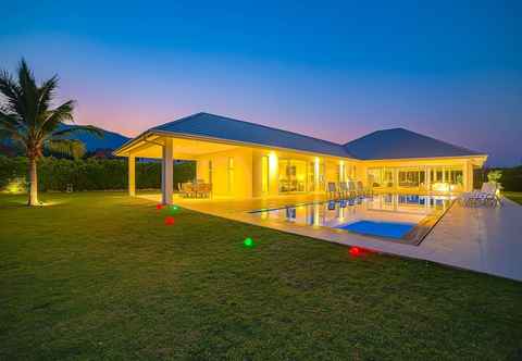 Lainnya Luxury Modern 4 BR Pool Villa - PH111