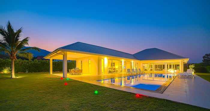 Lainnya Luxury Modern 4 BR Pool Villa - PH111