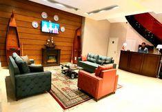 Others 2 La Casa Fountains Square