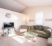 Lain-lain 4 Charming Ogden Town Home, 25 Min To Snowbasin Ski Resort 3 Bedroom Duplex by Redawning