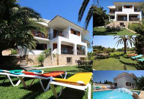 Lain-lain Only 100m to the Beach! Spacious Villa With Private Pool - 12 People