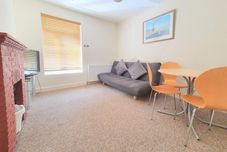 Others 2-bed Flat With Superfast Wi-fi DW Lettings 29br