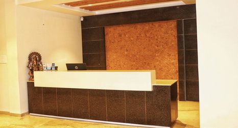 Others 2 Hotel Trio Max