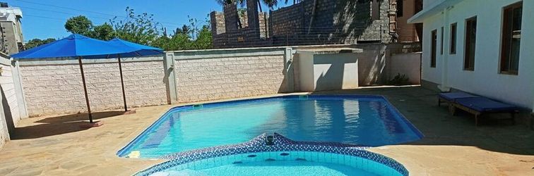 其他 Tower House Apartment