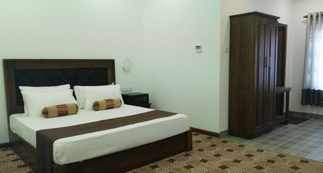 Others 2 Hotel Akashayaam