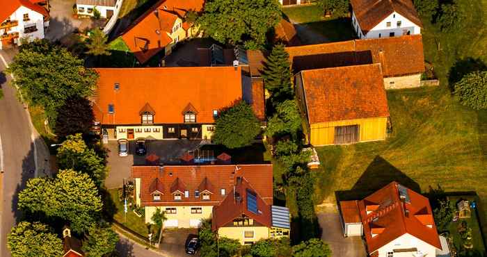 Others Appartements & Reitschule Fuchsenhof