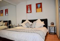 Others 3 Spacious 1 Bedroom Apartment in the Heart of Melbourne's CBD