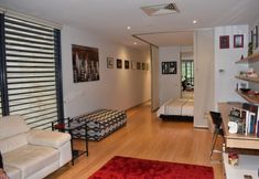 Others 2 Spacious 1 Bedroom Apartment in the Heart of Melbourne's CBD