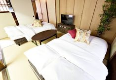 Others 6 Kochonoyume Nanajokawaramachi