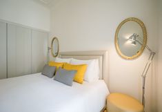 Khác 7 Courtyard & Elegance Apartment