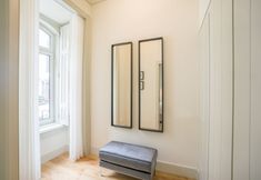 Khác 3 Courtyard & Elegance Apartment