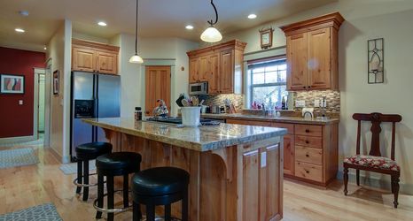 Khác 2 Wild Meadow 30 Day Minimum 4 Bedroom Home by RedAwning