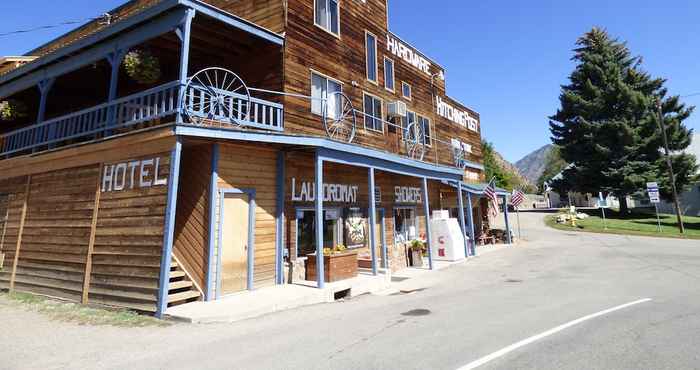 Others The Hitching Post Hotel and Farm Store