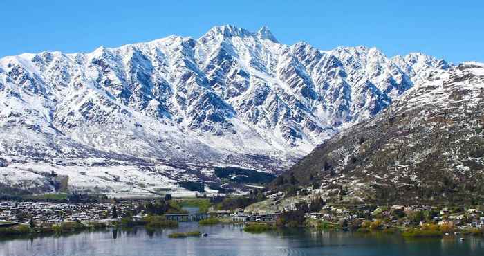 Khác Remarkable Lake View Townhouse Queenstown Hill
