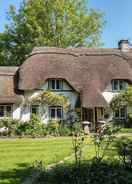 ภาพหลัก Thatched Eaves