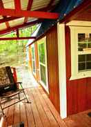 Pintu masuk dalaman Parker Creek Bend Cabins