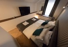 Others 5 Hotel Petrakija