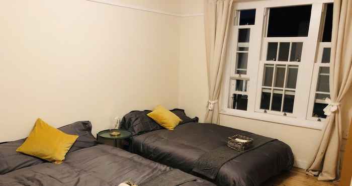 Others 3bed apartment next to eurostar station