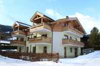 Others Contemporary Apartment in Leogang near Ski Area