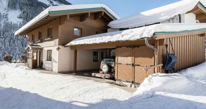 Khác Modern Apartment in Saalbach-hinterglemm Near Ski-area