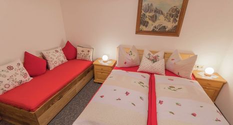 Others 2 Animal -friendly Apartment in Leogang