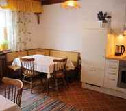 Lain-lain 2 Apartment in Taxenbach With Garden, Garden Furniture, BBQ