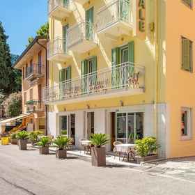 Primary image 1 Hotel Centrale, Khách sạn Lazise