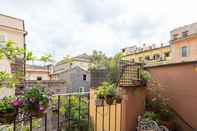 Lainnya Rental in Rome Arco della Ciambella Penthouse