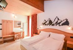 Others 3 Albergo Pieve