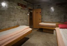 Others 3 Guesthouse H