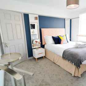 Primary image 1 Maple House Bristol, Castle Park Hotels