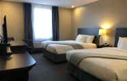 Others 3 Villa Inn & Suites, SureStay Collection by Best Western