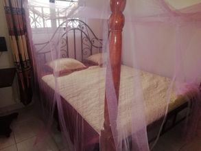 Others 4 Martyrs Motel Ltd