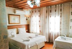 Others 5 Istanbul Sydney Apart