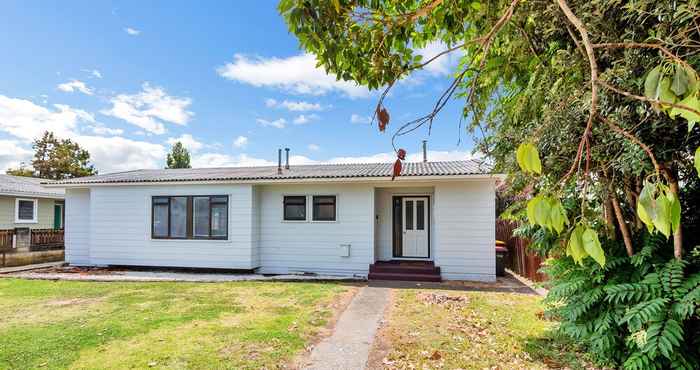 Others Kiwi Holiday Home near Airport