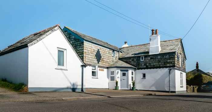 Others Sandown Cottage