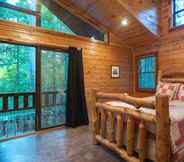 Lainnya 4 Serenity Forest Cabin With Private Hot Tub and Grill on the Back Deck by Redawning